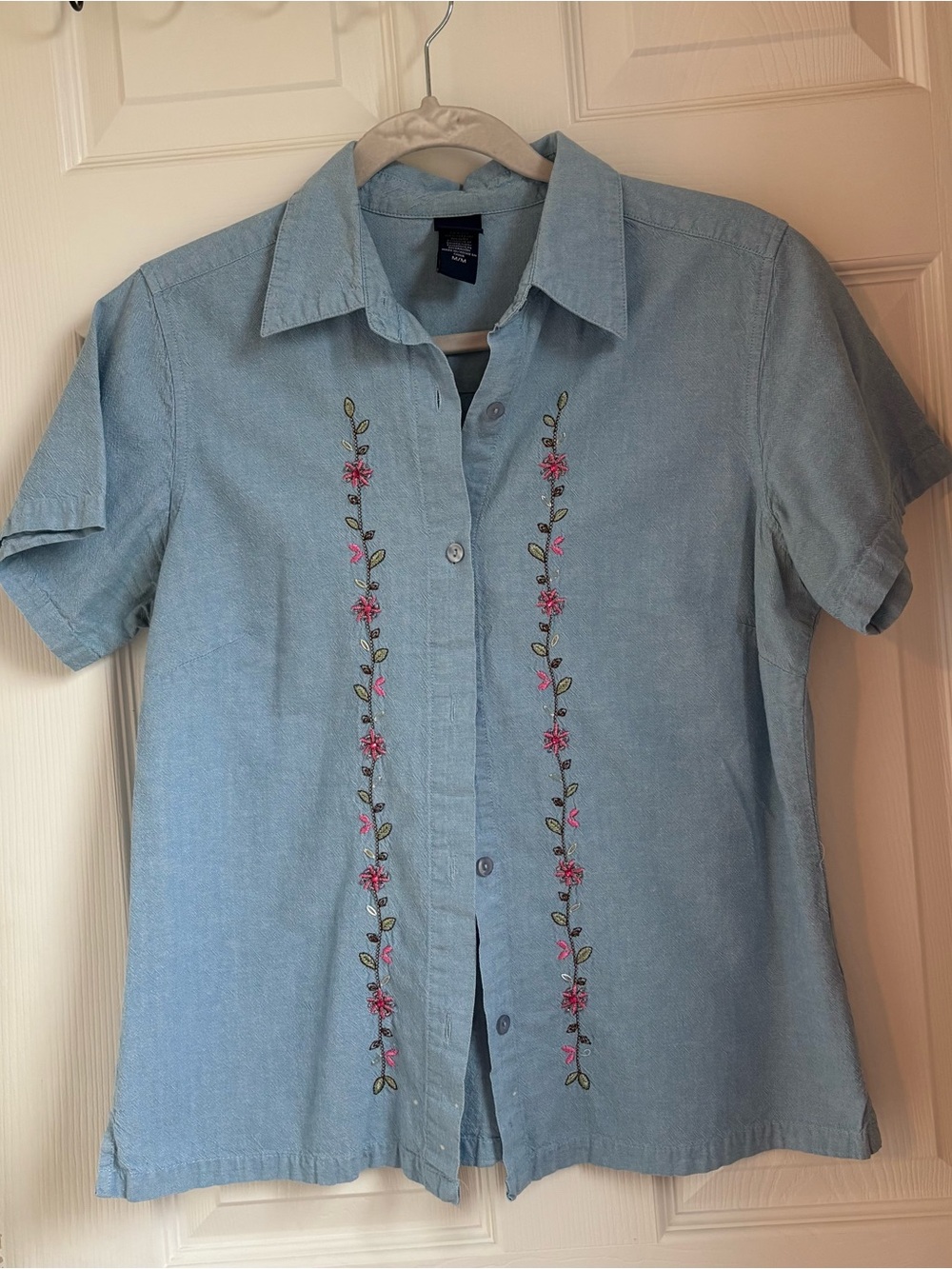 Light Blue Embroidered Floral Feminine Button-Up Shirt